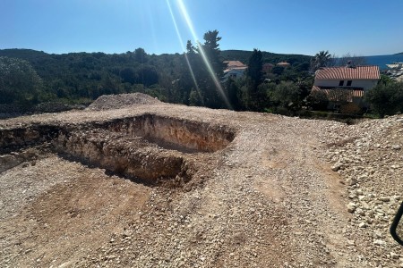 Otok Molat - građevinsko zemljište s građevinskom dozvolom, 474 m2