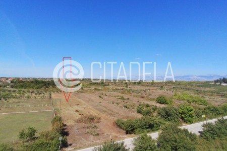 Zemunik - građevinsko zemljište u centru, 479 m2