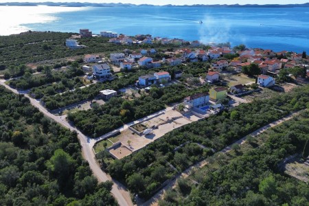 Ždrelac, Gladu&scaron;a - građevinsko zemlji&scaron;te s idejnim projektom, 774 m2