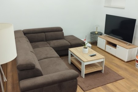 Zadar, Relja - renovirani stan na dobroj poziciji, 120 m2