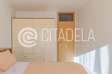 Nin - jednosoban apartman s pogledom na more i Velebit – 54 m2